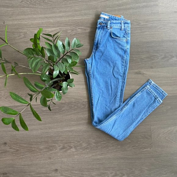 Levi's 721 "Vintage High Skinny" High-Rise Light Blue Jeans - Picture 9 of 9